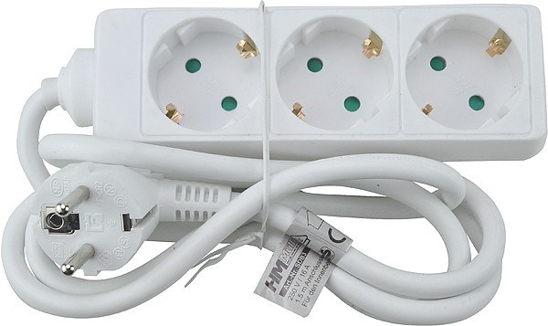 ELEKTRIČNI PRODUŽNI KABEL / 3 UTIČNICE 1,5M SDB3 – praktičan produžetak s tri priključka za kućnu i uredsku upotrebu.