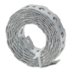 Perforirana metalna montažna traka 16 x 0.9 mm u roli, namijenjena za brzo i čvrsto strukturno spajanje i vješanje instalacija.