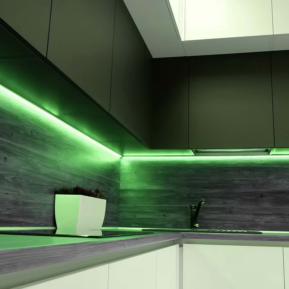 LED TRAKA ZELENA IP65 5M 212034